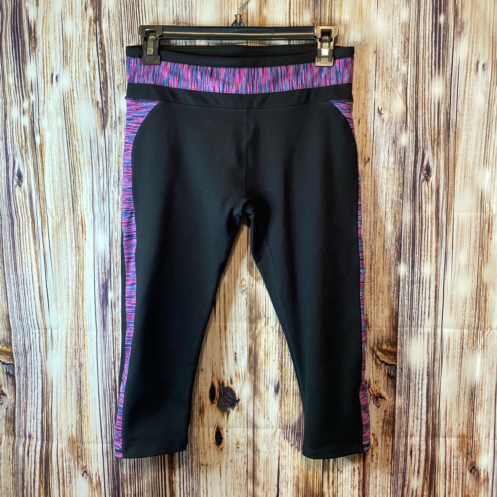 Fabletics Black Cropped Leggings